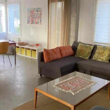 Holiday home Family House With Garden